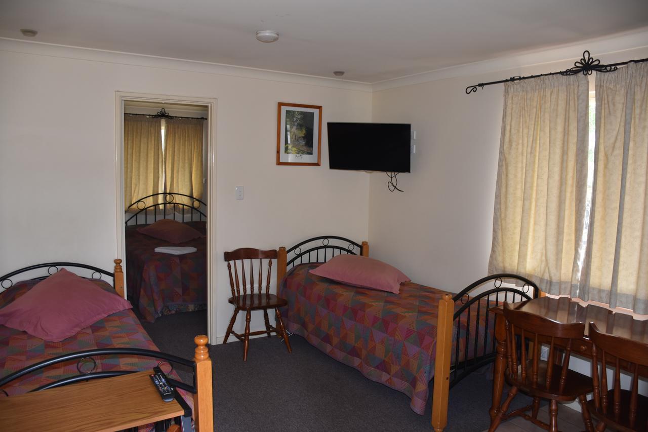 Mount Barker Valley Views Motel & Chalets, Western Australia Dış mekan fotoğraf