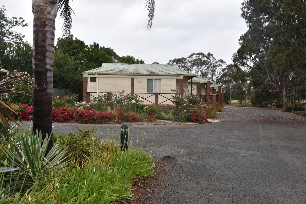 Mount Barker Valley Views Motel & Chalets, Western Australia Dış mekan fotoğraf