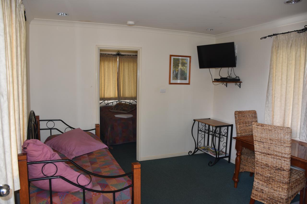 Mount Barker Valley Views Motel & Chalets, Western Australia Dış mekan fotoğraf